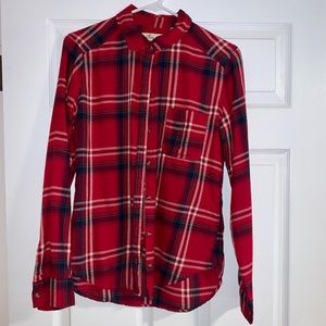 2 for $5✨ Hollister flannel